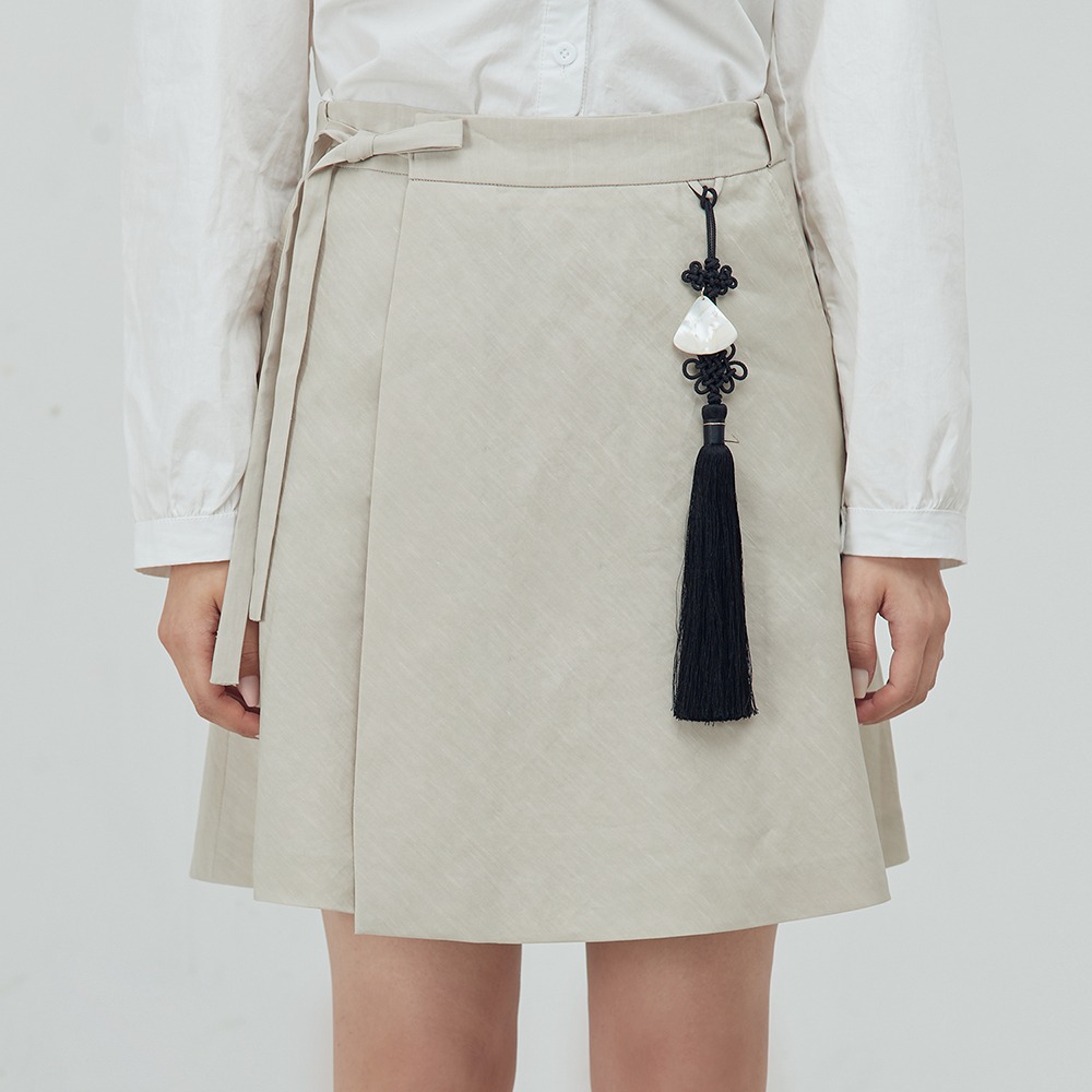 Leerum Skirt [Beige]