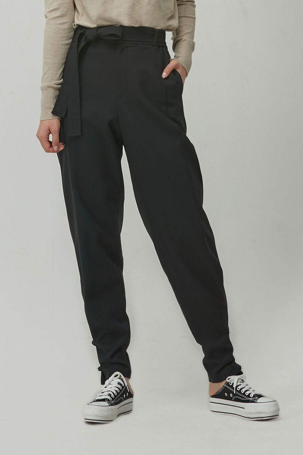 Fluffed Classic Maru Pants [Black]
