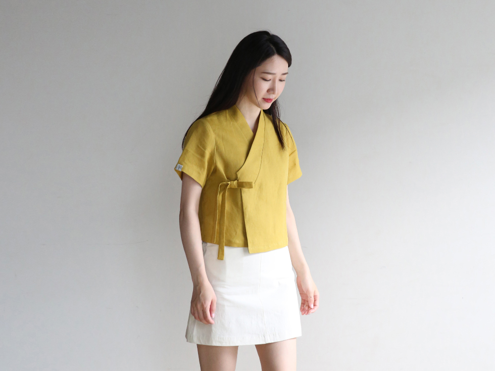 blouse model image-S12L21