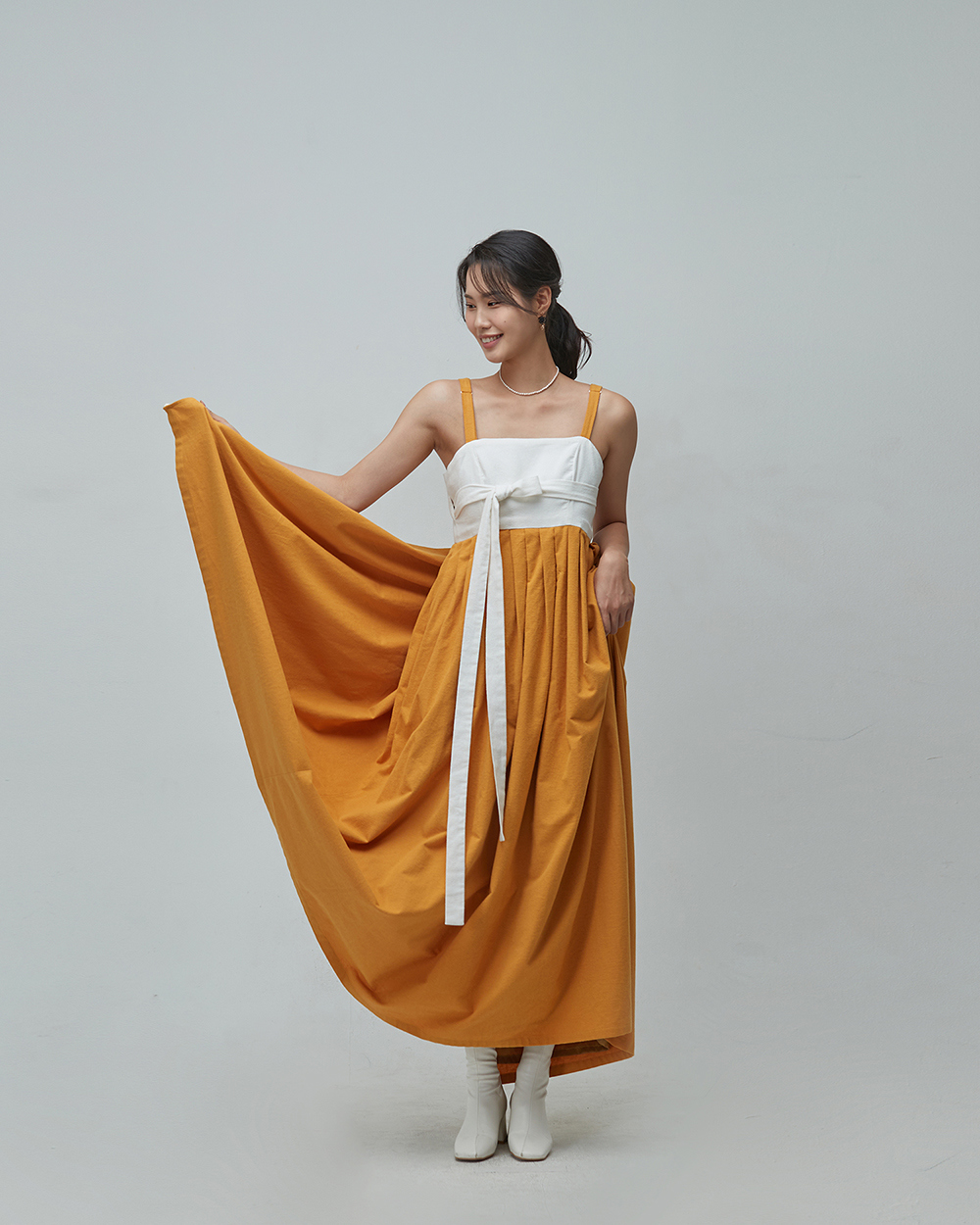 long dress model image-S30L5