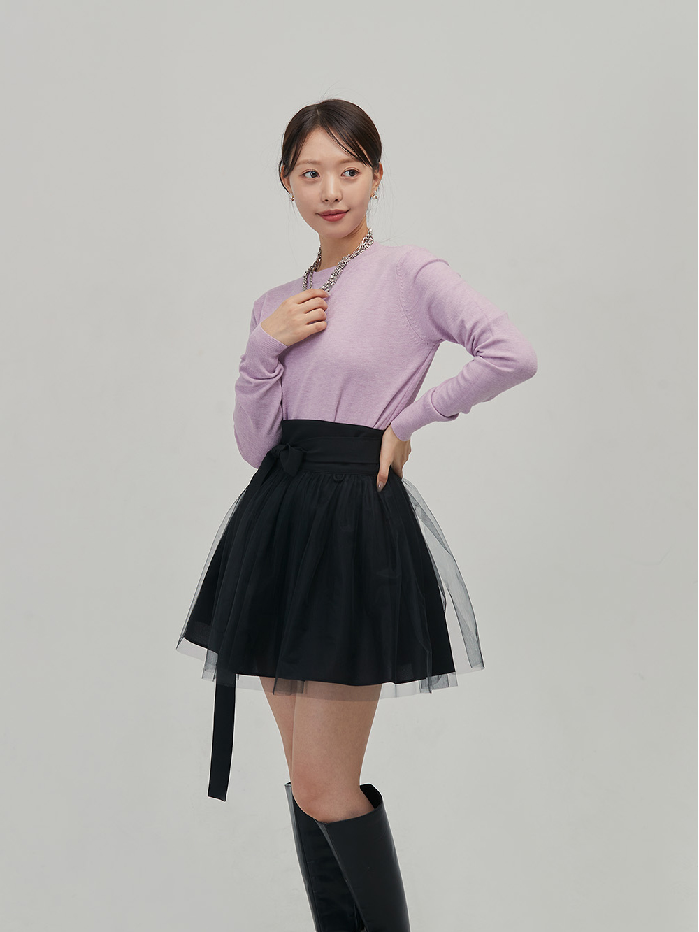 mini skirt model image-S49L1