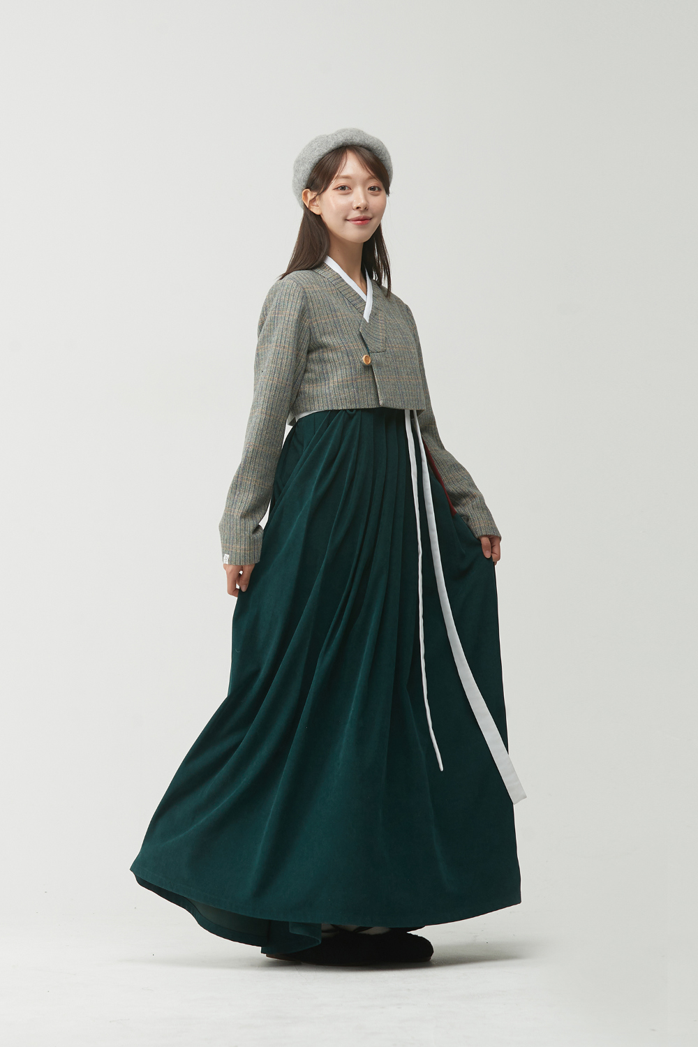 long skirt model image-S81L1